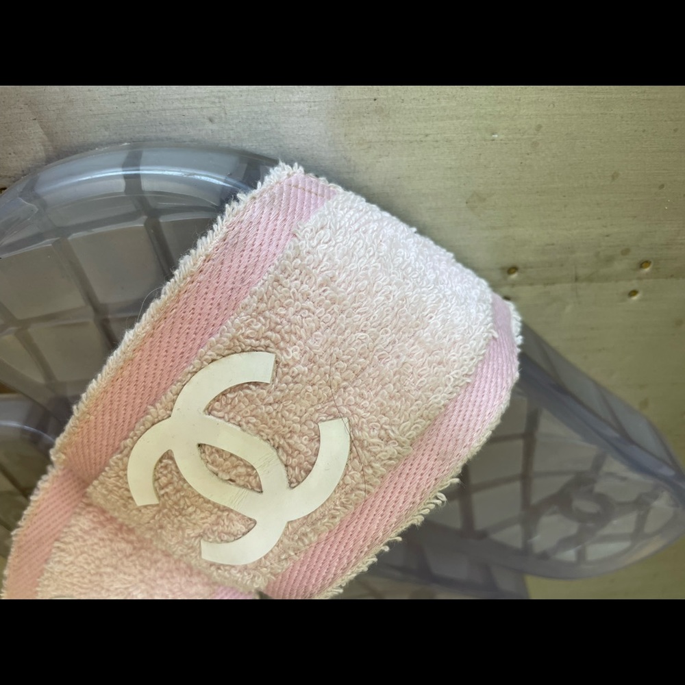 Chanel slides pink terry cloth logo sandals sz 39 - Picture 4 of 11